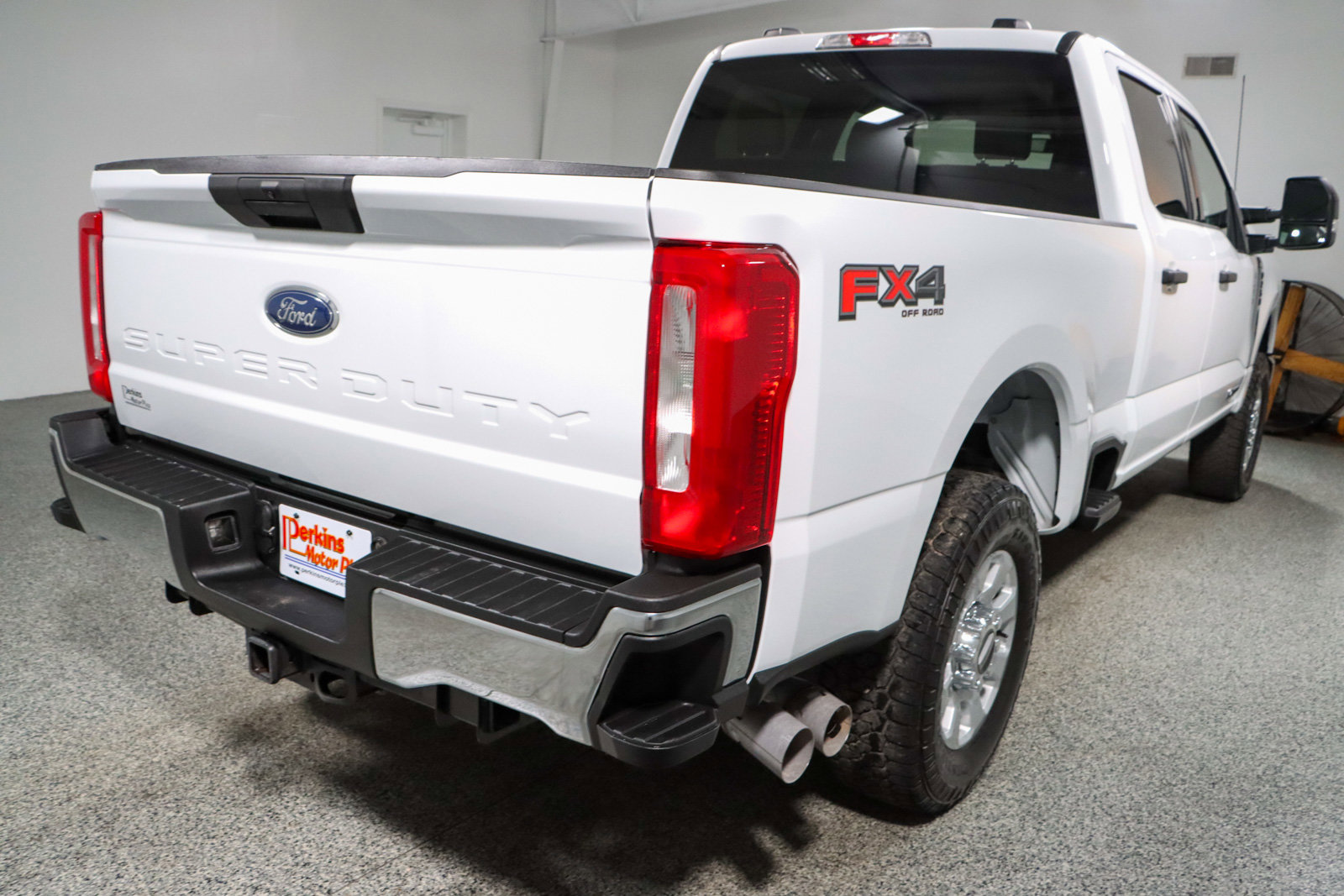 Used 2023 Ford F250 XLT w/ FX4 Off-Road Package image 7
