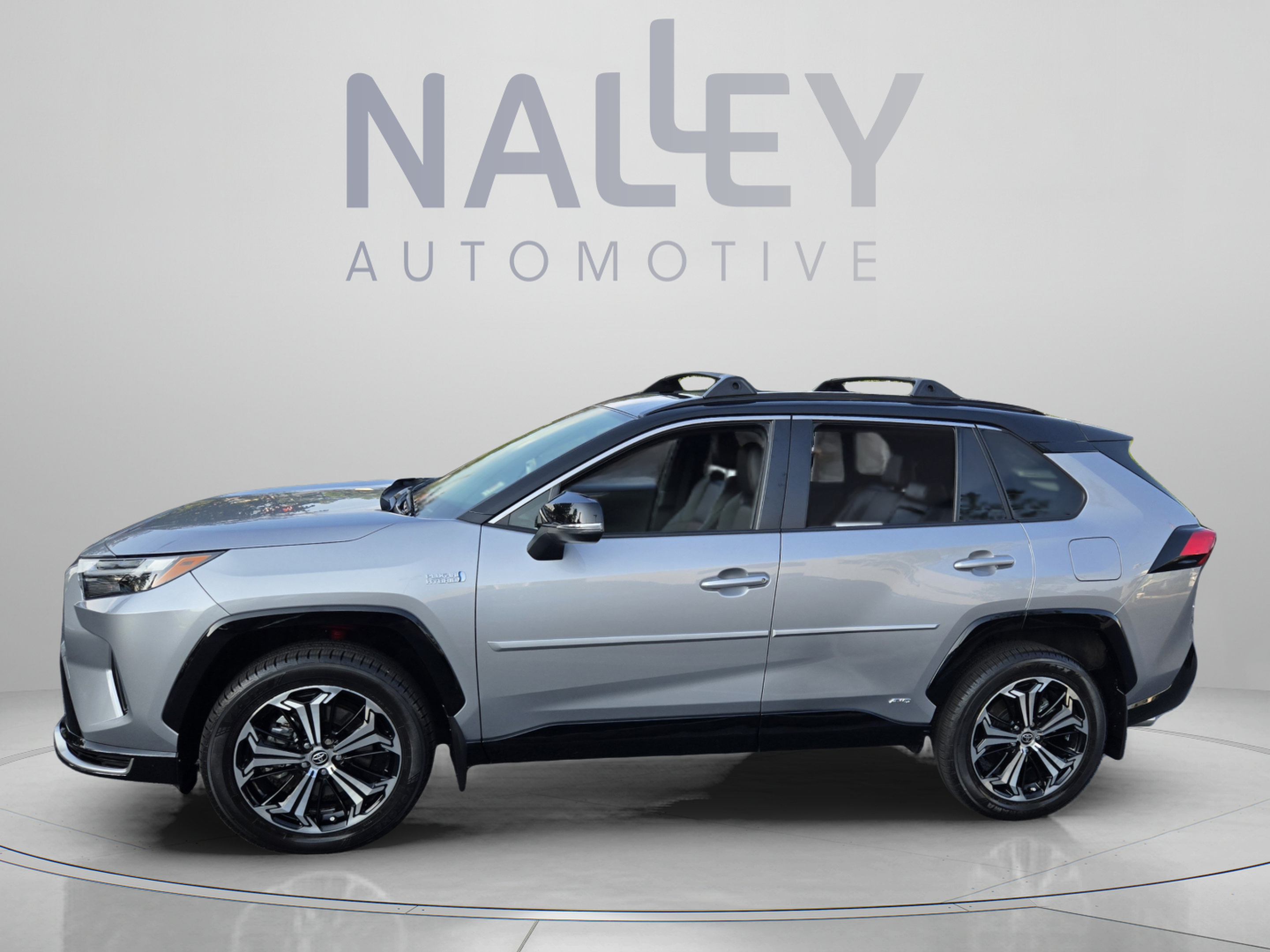 Used 2022 Toyota RAV4 XSE w/ Protection Package (TMS) AWD/4WD image 2
