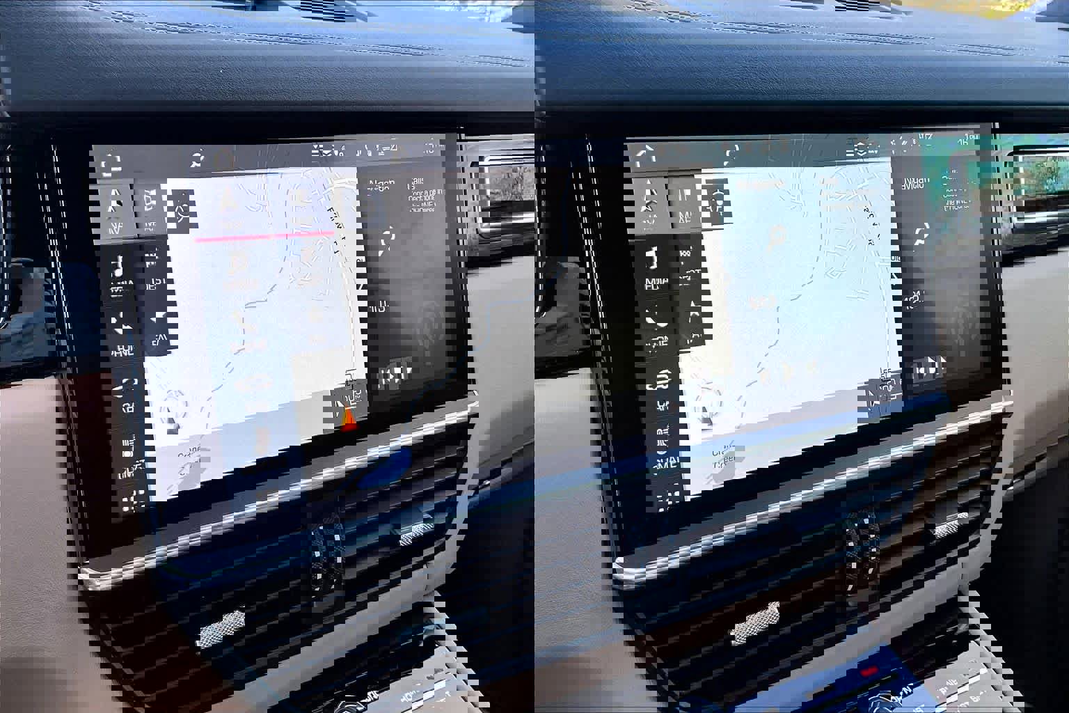 Used 2020 Porsche Cayenne Turbo image 36