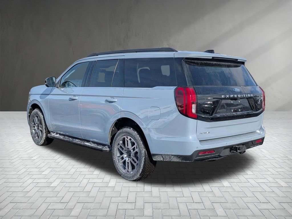 New 2025 Ford Expedition Active image 8