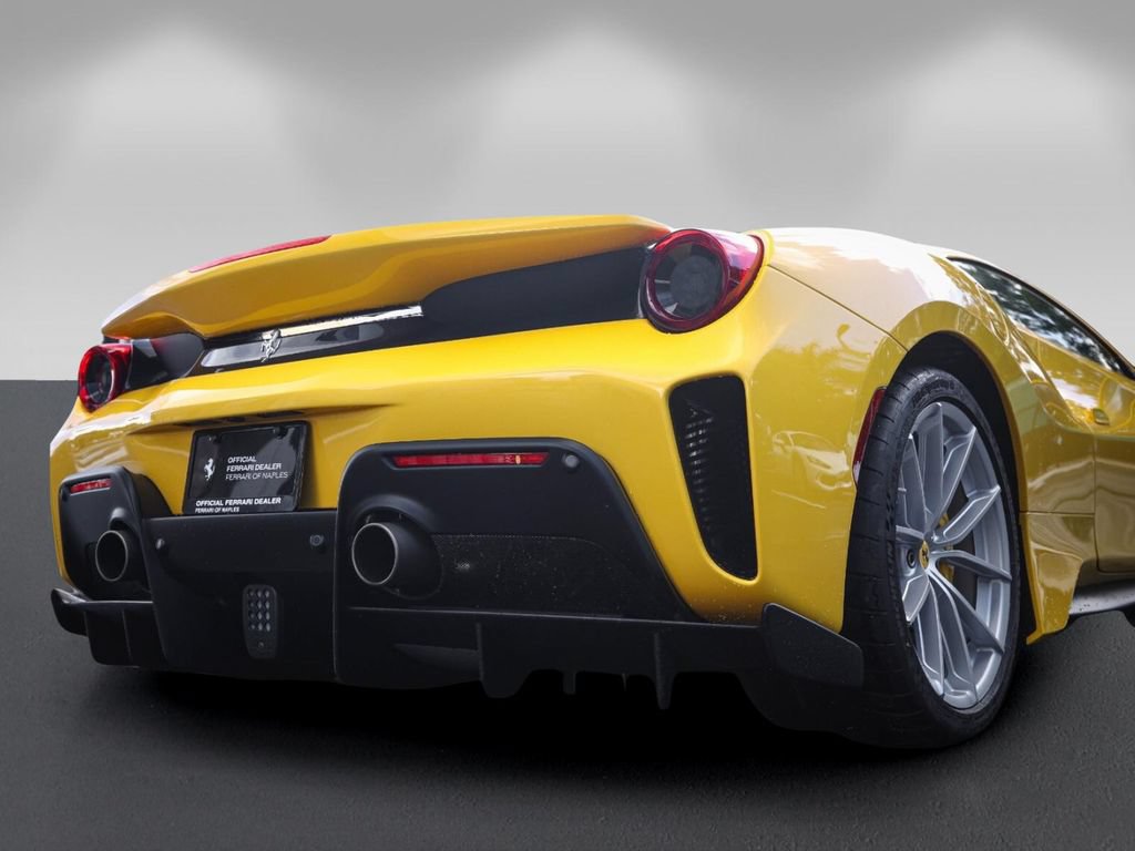 Used 2019 Ferrari 488 Pista Coupe RWD image 14