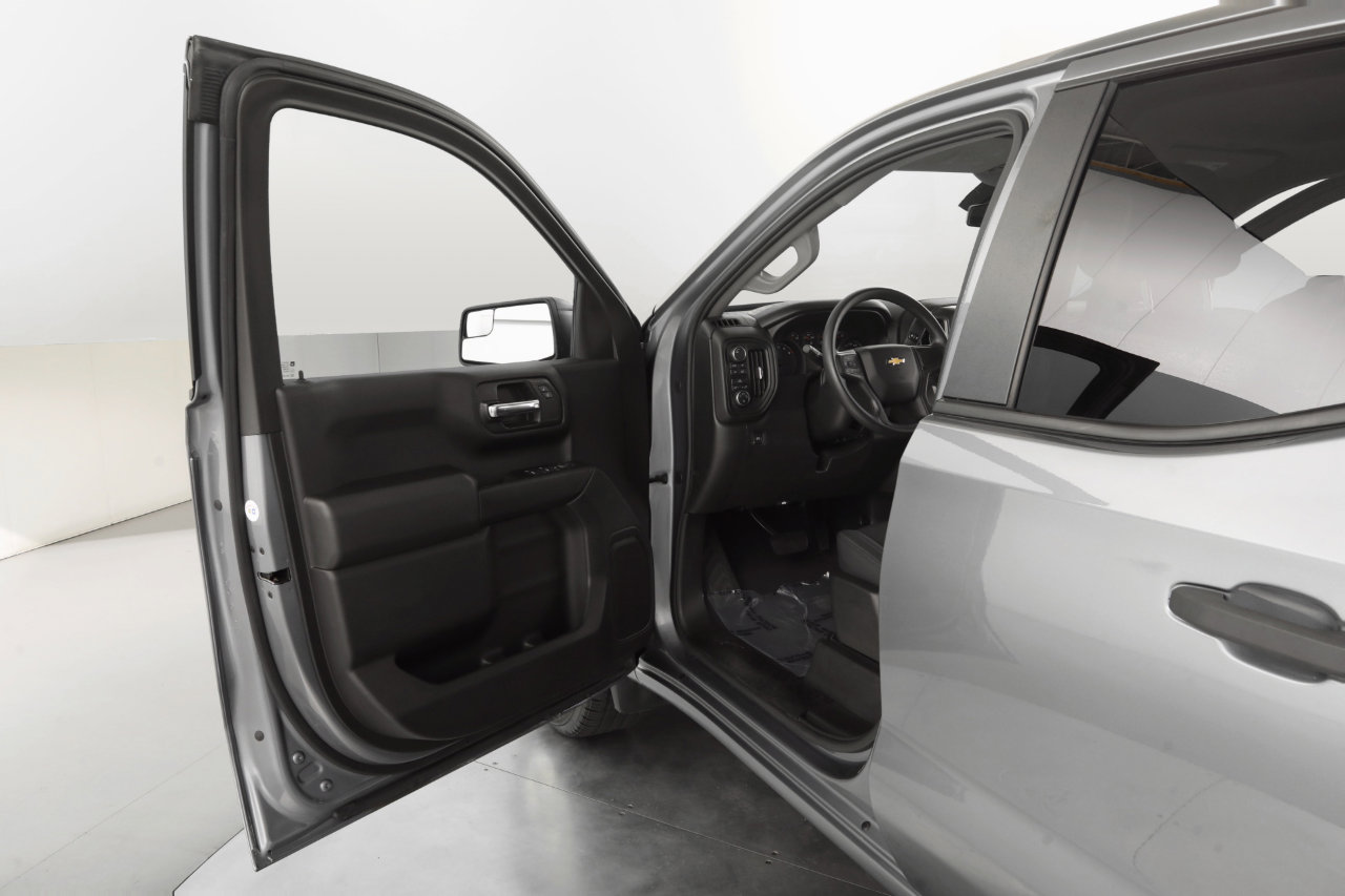 Used 2019 Chevrolet Silverado 1500 Custom image 11