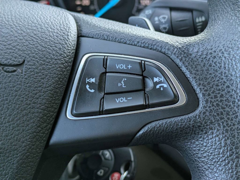Used 2017 Ford Escape SE AWD/4WD image 34