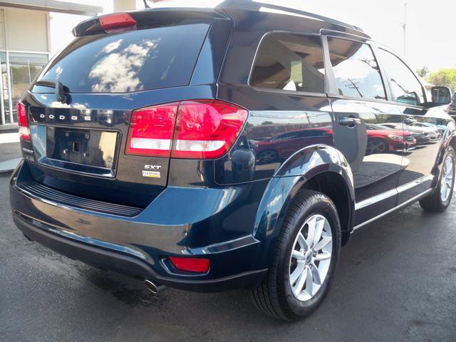 Used 2015 Dodge Journey SXT w/ Flexible Seating Group image 3