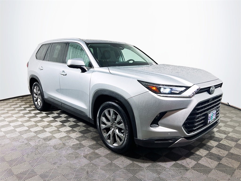 Used 2024 Toyota Grand Highlander Limited image 1