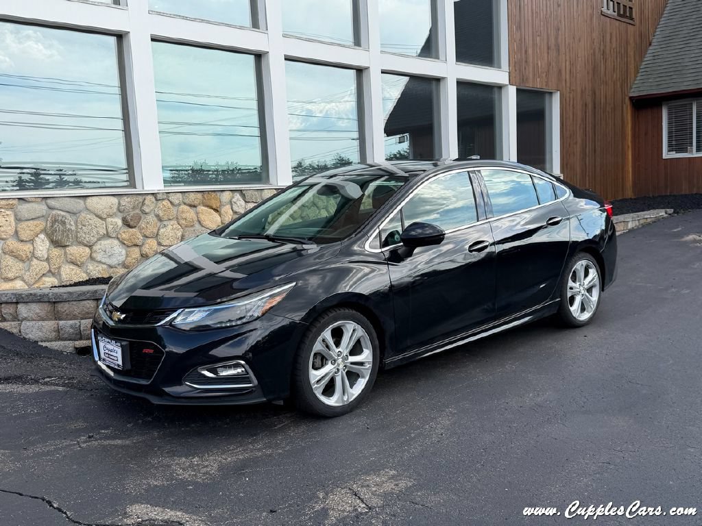 Used 2018 Chevrolet Cruze Premier w/ Premier True North Edition FWD image 1