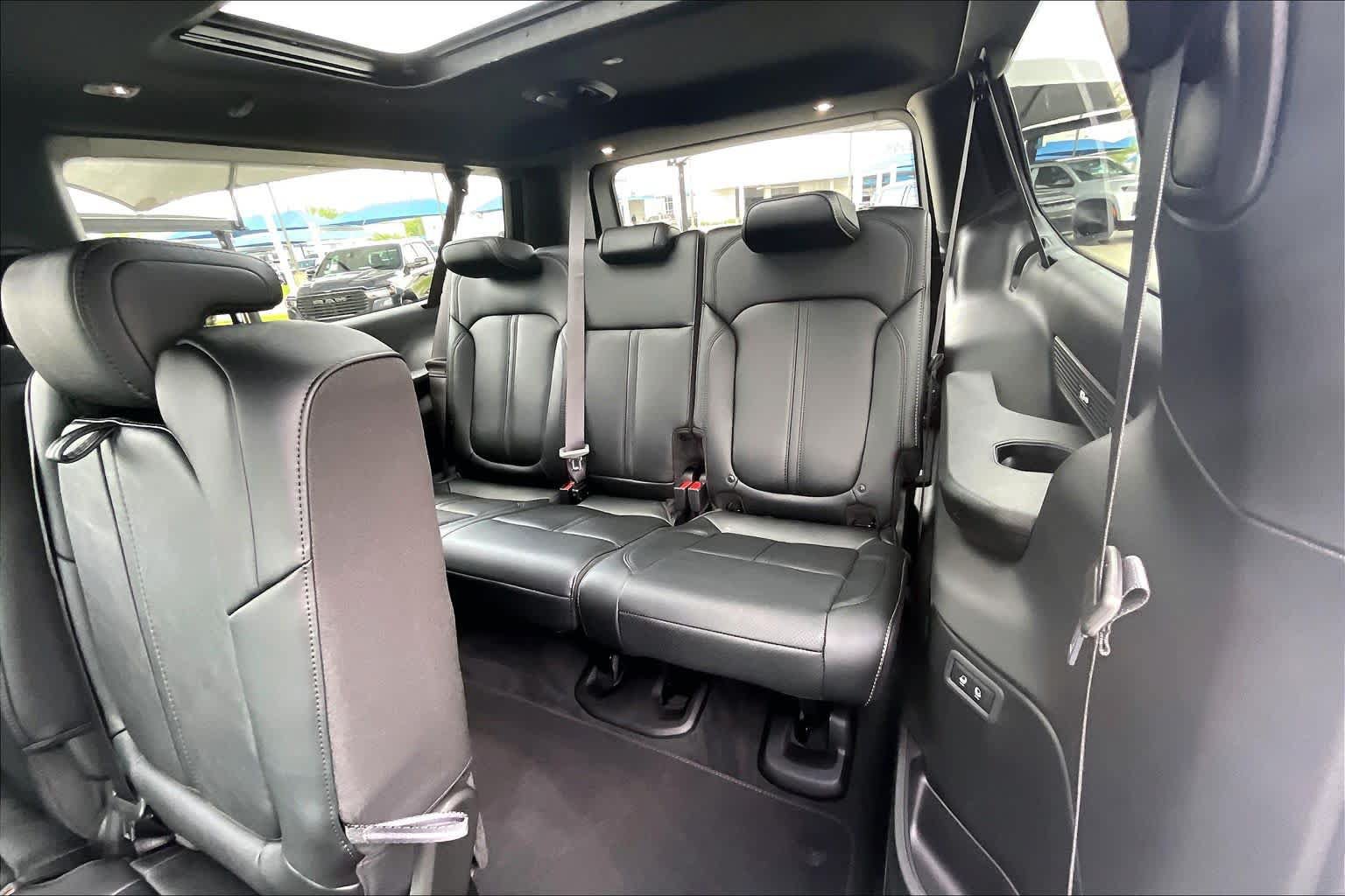 New 2026 Jeep Grand Wagoneer L Limited AWD/4WD image 22