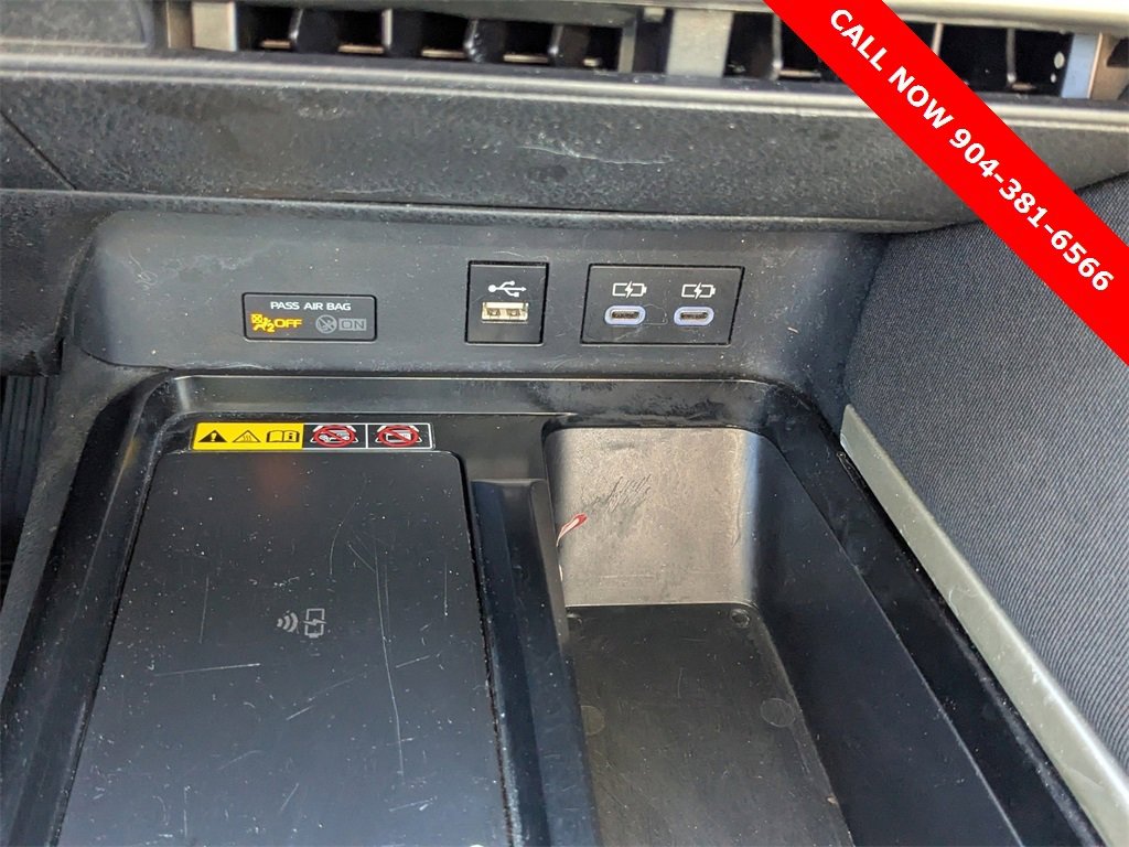 Used 2025 Toyota Camry LE image 23