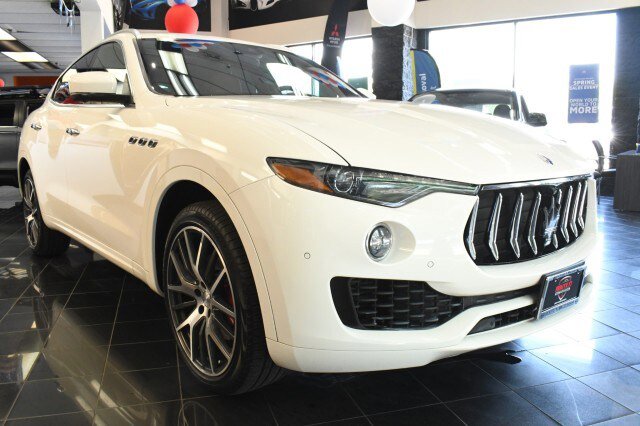 Used 2019 Maserati Levante AWD/4WD image 3