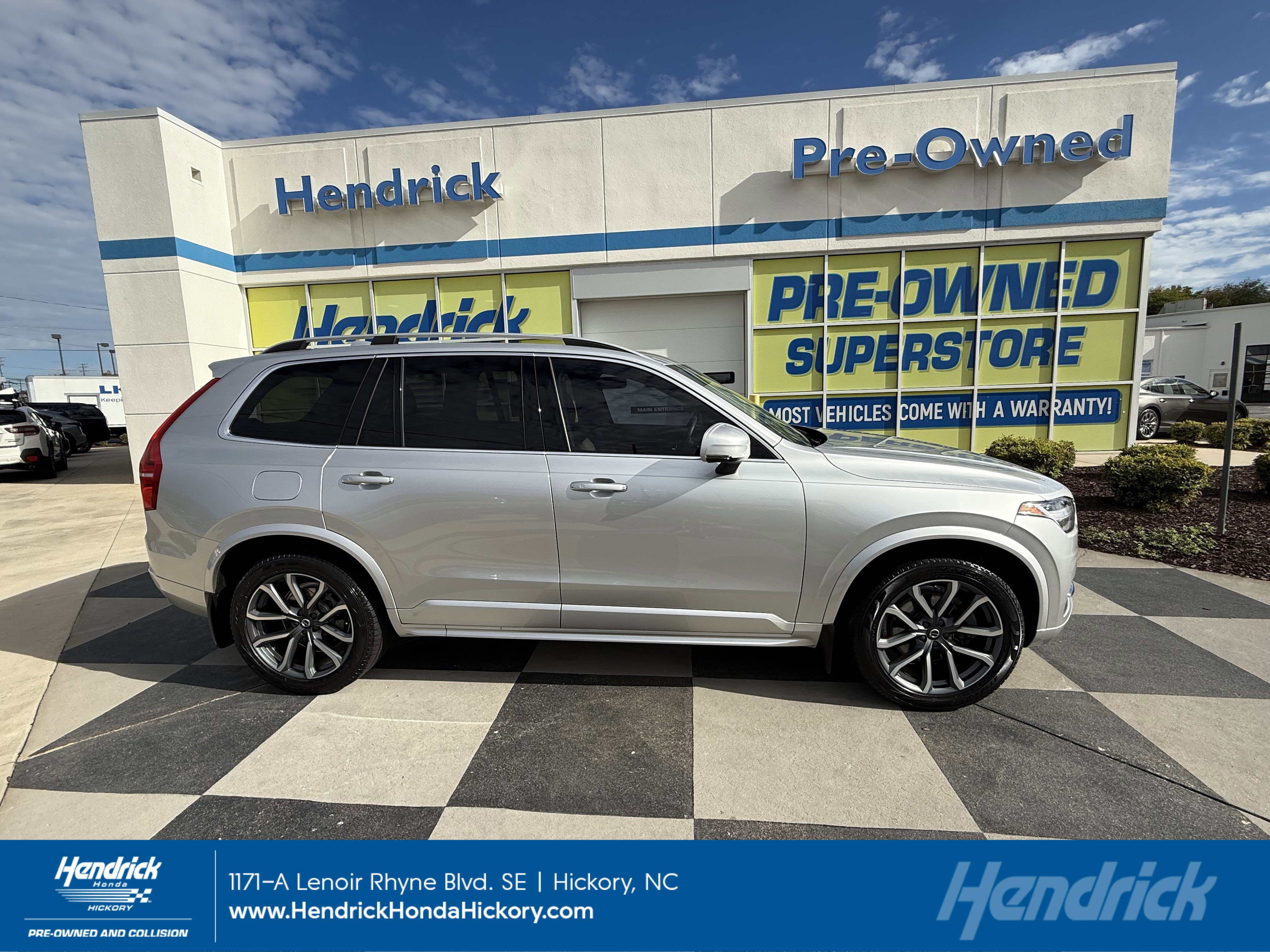 Used 2019 Volvo XC90 T6 Momentum w/ Protection Package Premier