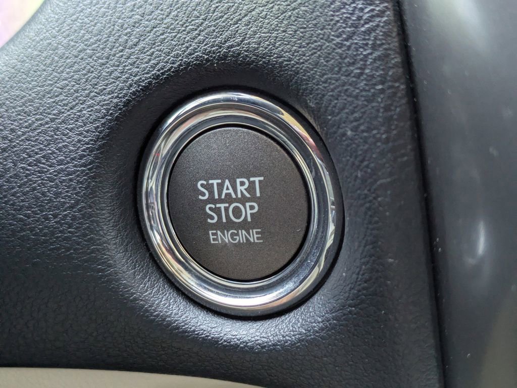 Used 2023 Lexus GX 460 Premium w/ Accessory Package image 27