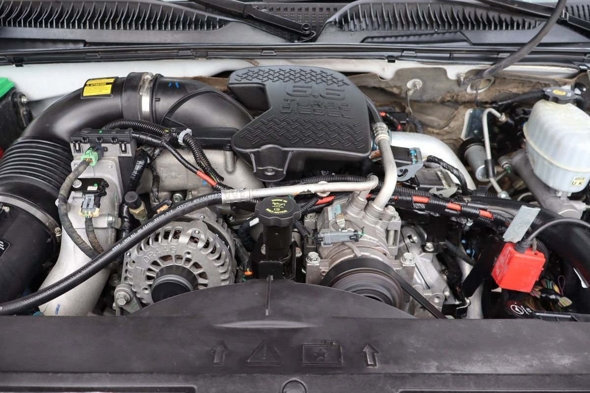 Used 2007 GMC Sierra 3500 W/T w/ Heavy-Duty Power Package image 31