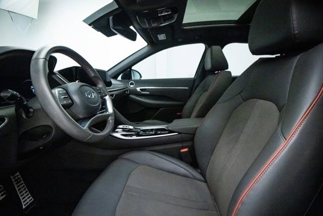 Used 2023 Hyundai Sonata SEL Plus w/ Cargo Package image 10