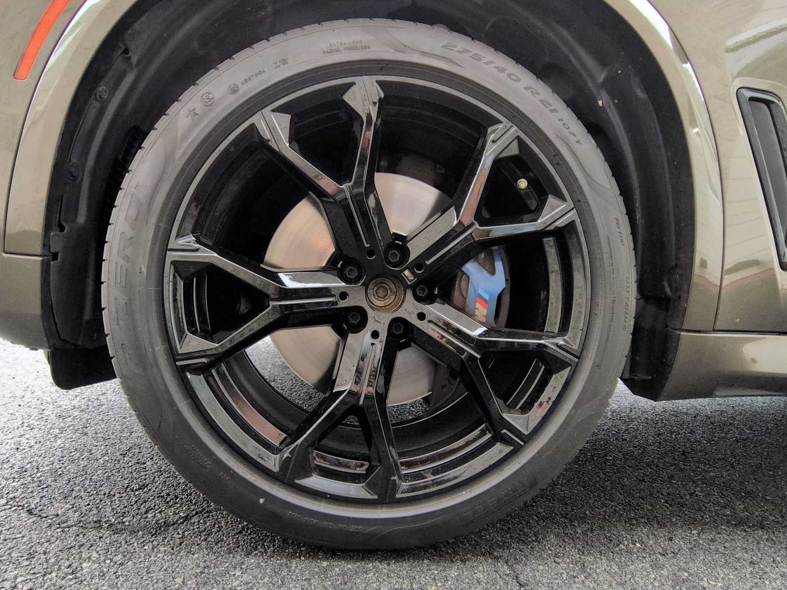 Used 2022 BMW X5 xDrive40i w/ M Sport Package AWD/4WD image 14