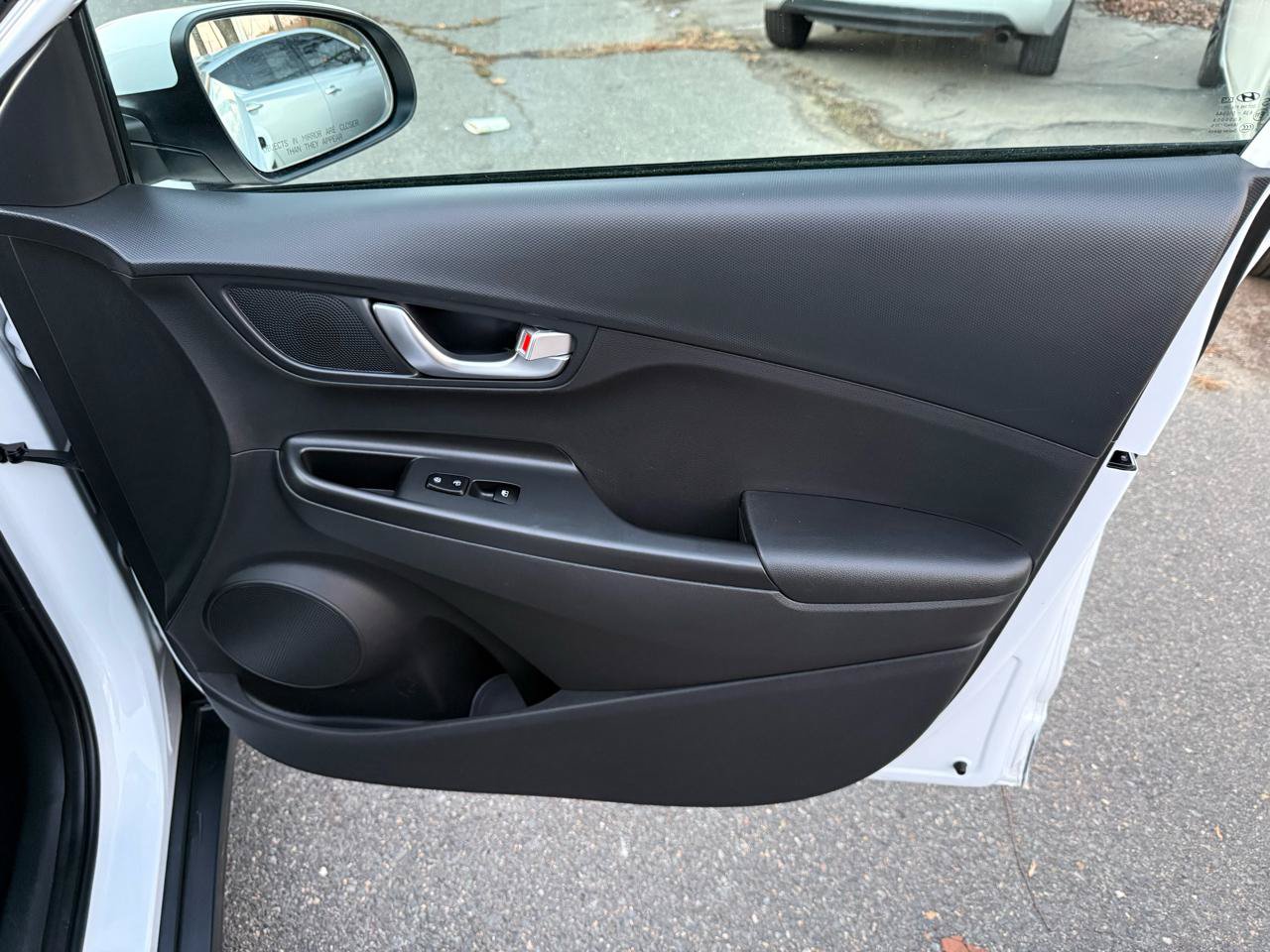 Used 2023 Hyundai Kona SEL FWD image 25
