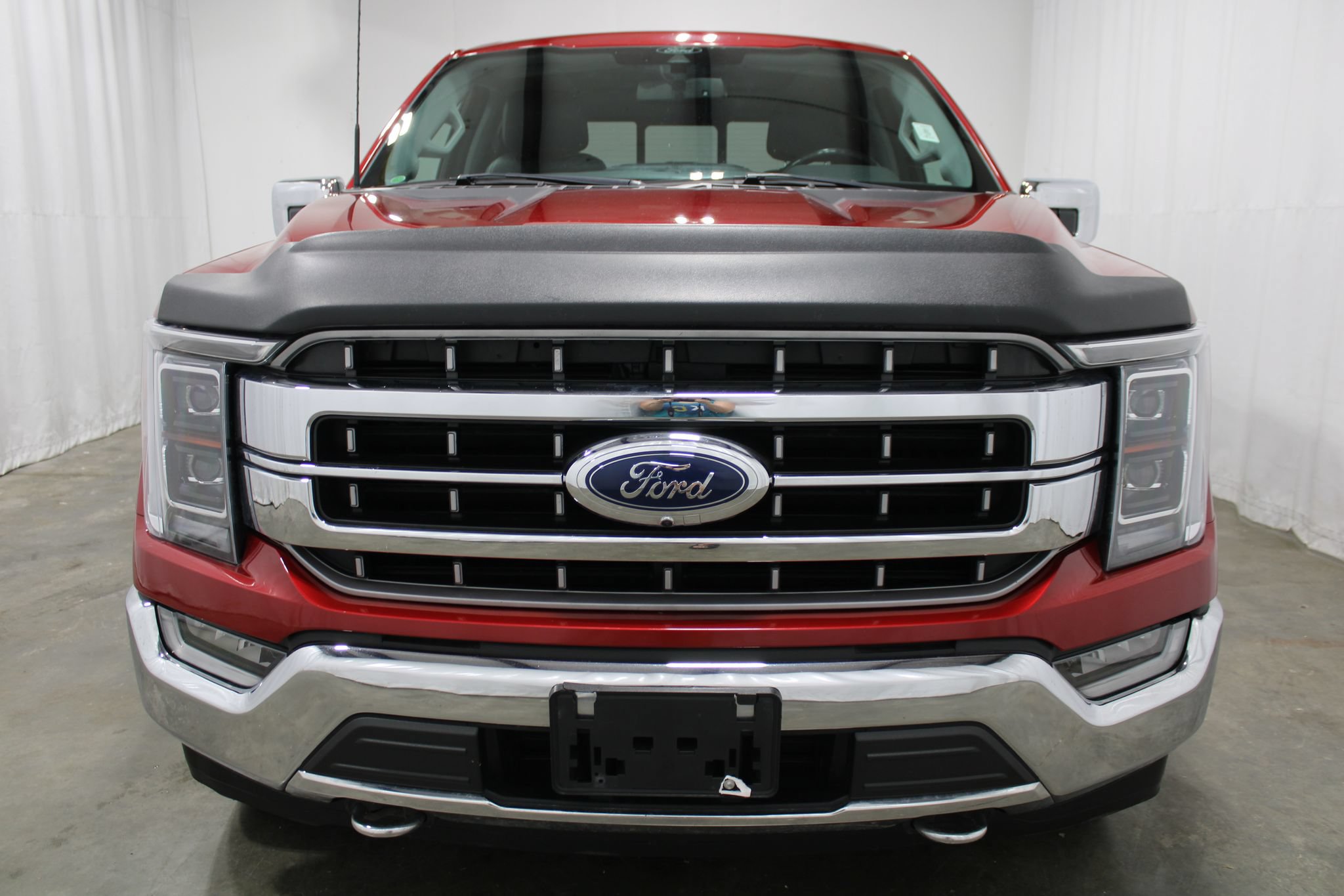 Used 2021 Ford F150 Lariat w/ Equipment Group 502A High AWD/4WD image 3