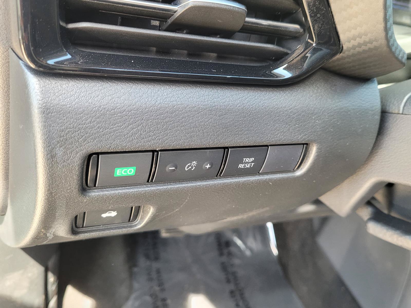 Used 2024 Nissan Sentra SR FWD image 27