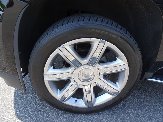 Used 2017 Cadillac Escalade Luxury AWD/4WD image 44