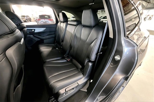 Used 2023 Acura MDX SH-AWD w/ Technology Package image 22