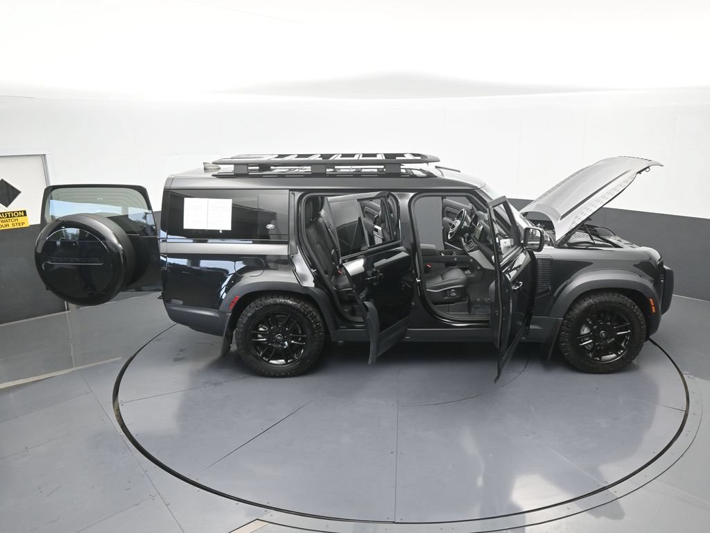 Used 2023 Land Rover Defender 130 SE AWD/4WD image 75