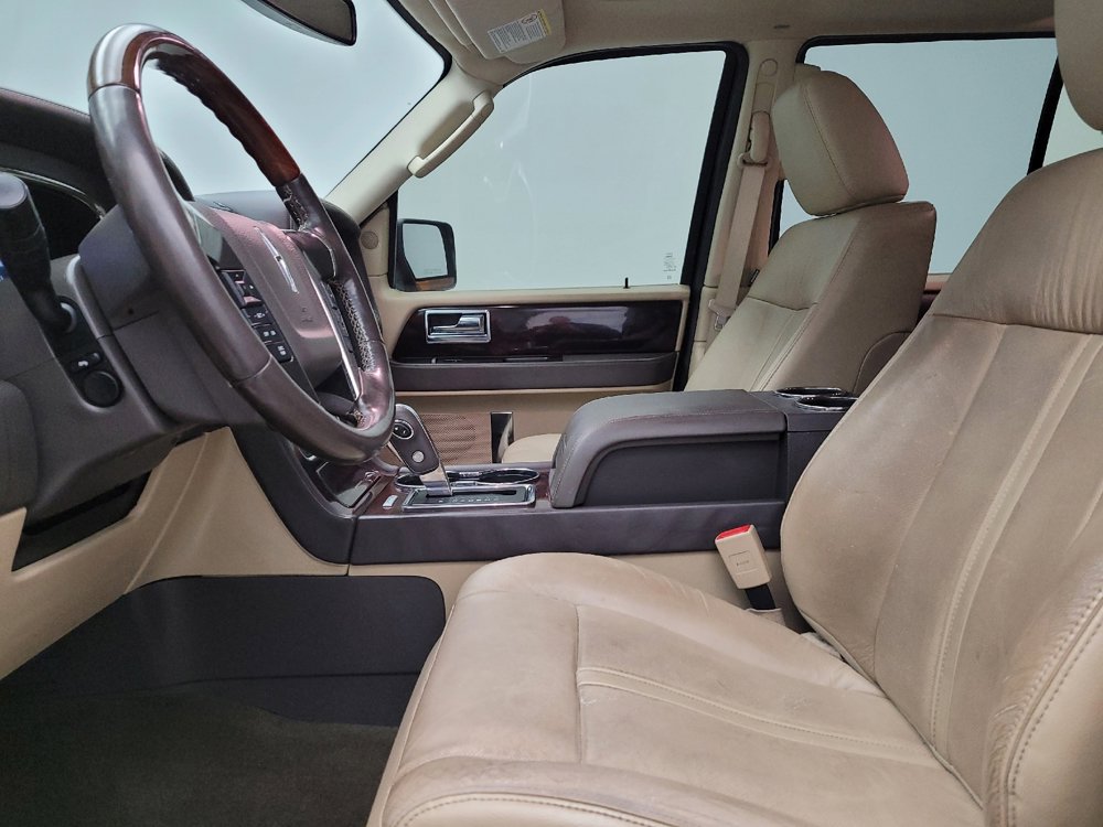 Used 2016 Lincoln Navigator Reserve AWD/4WD image 17