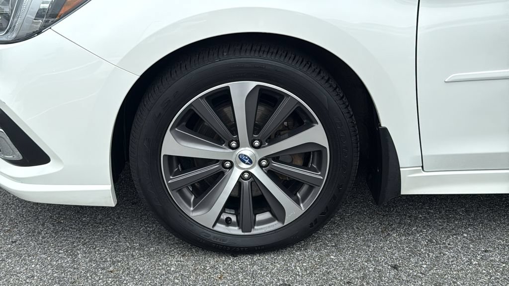 Used 2018 Subaru Legacy 3.6R Limited AWD/4WD image 8