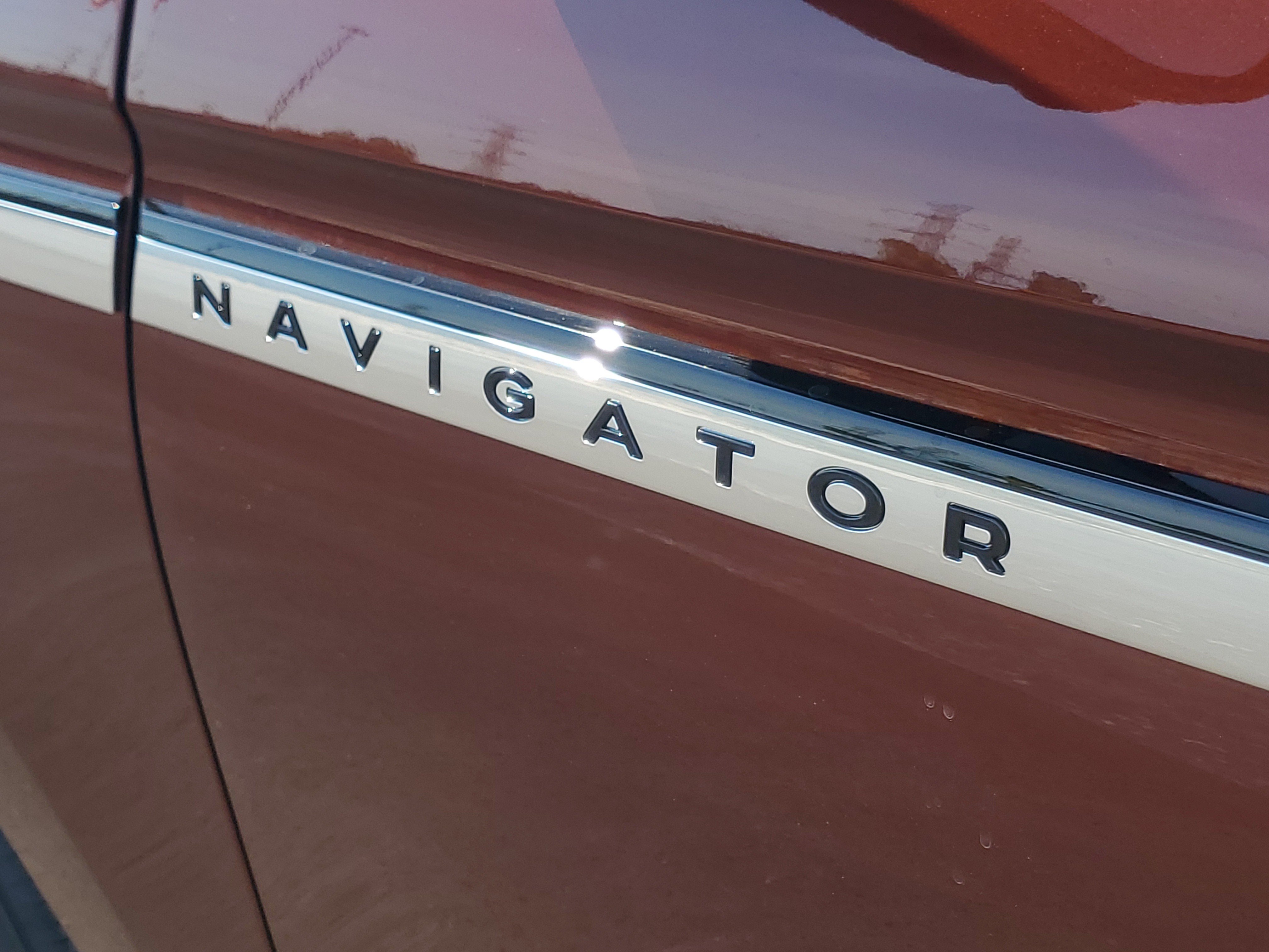 New 2027 Lincoln Navigator Reserve AWD/4WD image 7