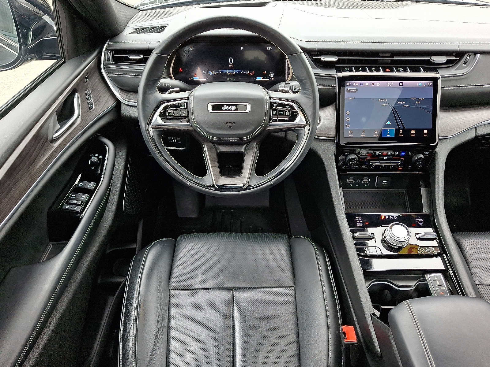 Used 2023 Jeep Grand Cherokee Overland w/ Adv Protech Group III image 12