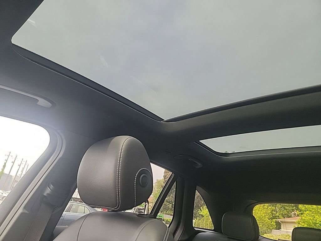 Used 2019 Mercedes-Benz GLC 300 4MATIC image 12