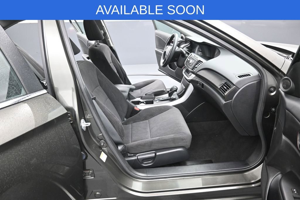 Used 2013 Honda Accord EX image 34
