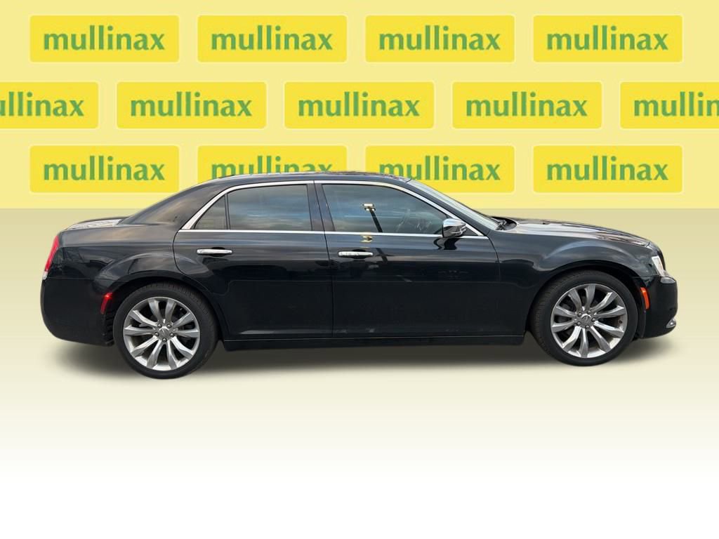 Used 2020 Chrysler 300 Limited image 12
