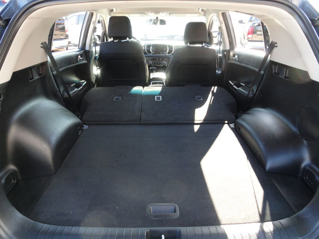 Used 2019 Kia Sportage LX FWD image 12