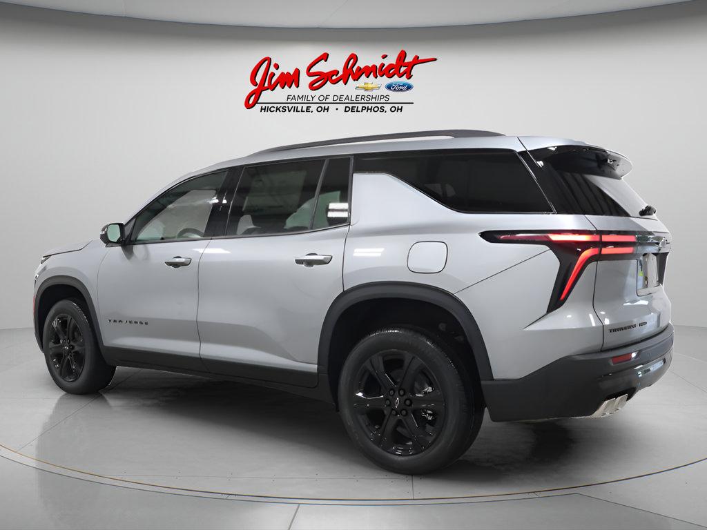 New 2027 Chevrolet Traverse LT w/ Midnight/Sport Edition AWD/4WD image 4