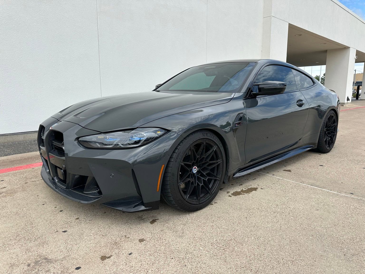 Used 2023 BMW M4 Competition RWD image 3