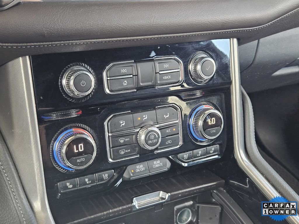 Used 2021 GMC Yukon XL Denali w/ Denali Premium Package image 17