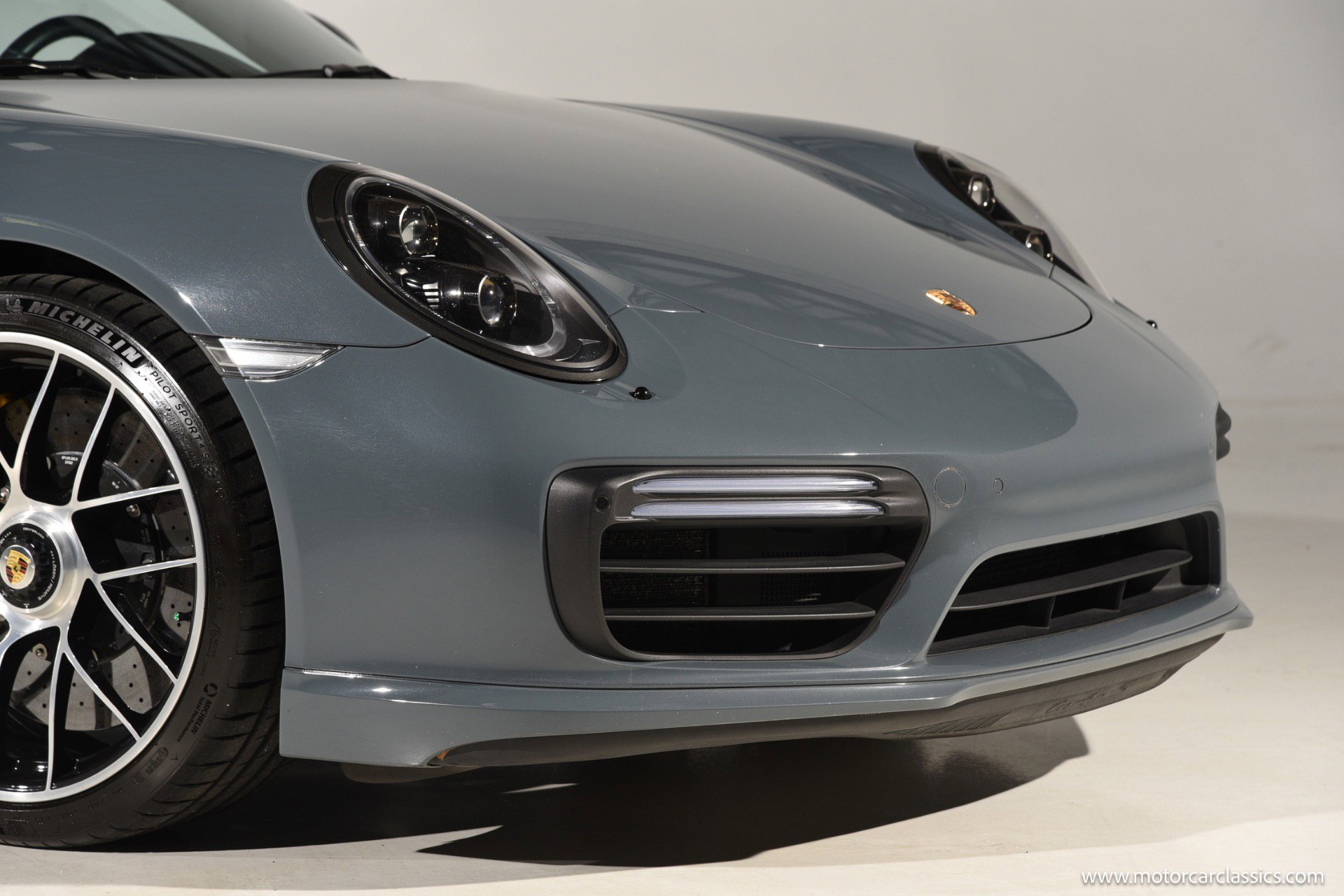 Used 2018 Porsche 911 Turbo S AWD/4WD image 17