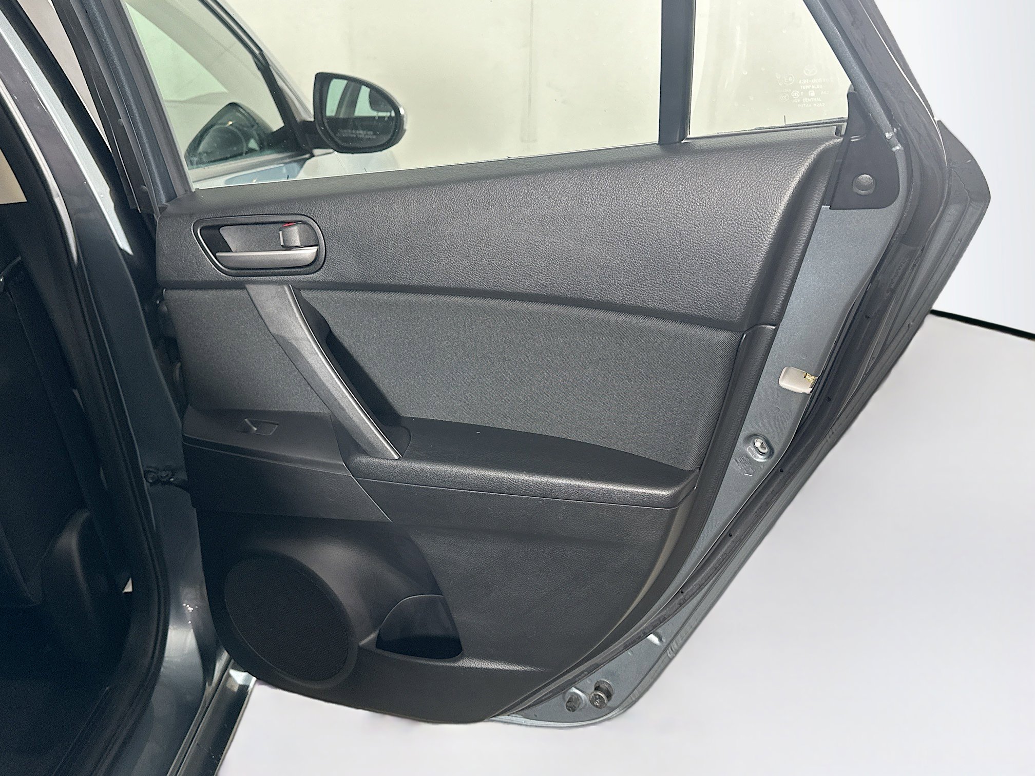 Used 2012 MAZDA MAZDA3 i Touring image 24