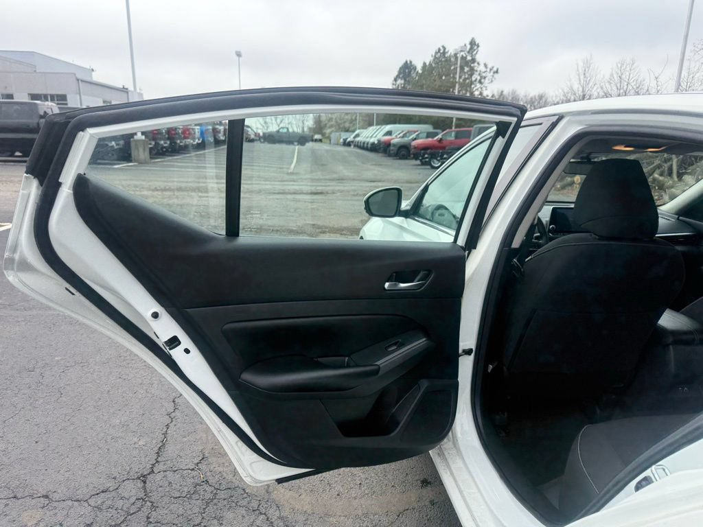 Used 2022 Nissan Altima 2.5 AWD/4WD image 30