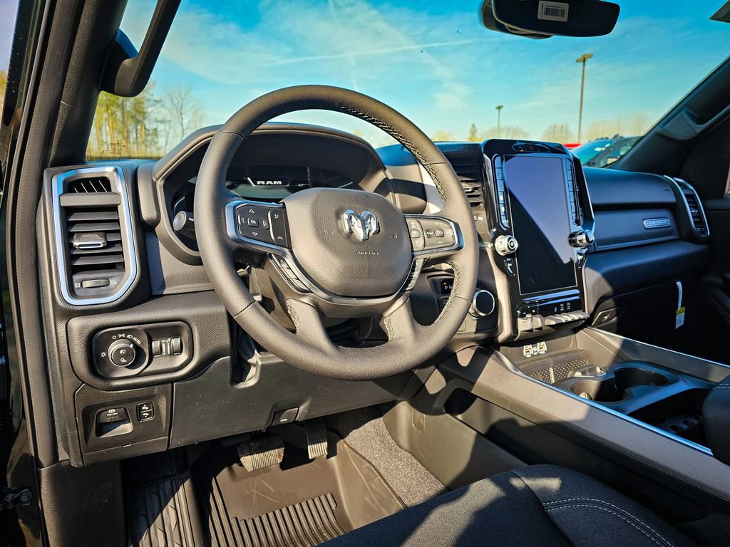 New 2026 RAM 1500 4x4 Crew Cab image 14