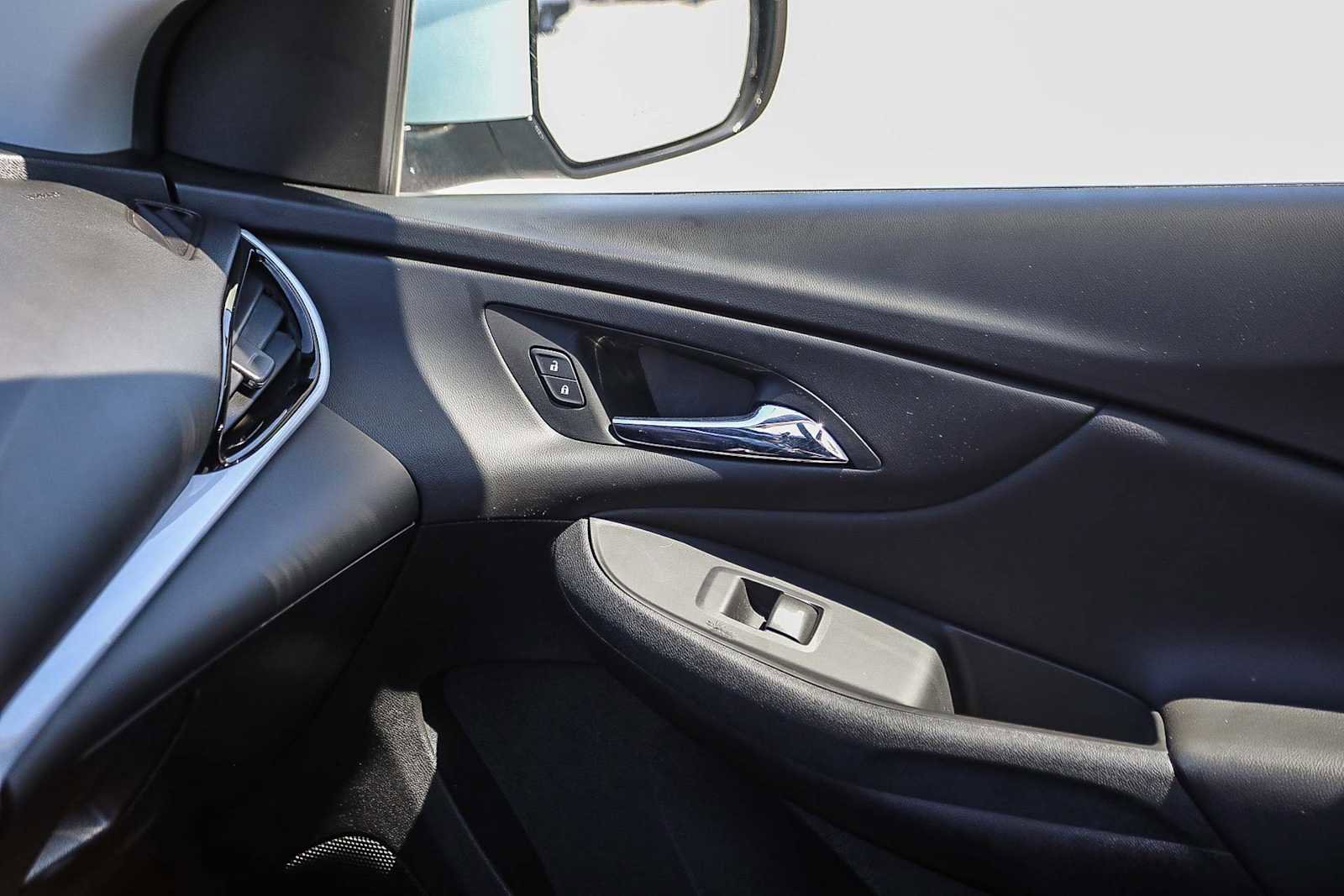 Used 2018 Chevrolet Volt LT FWD image 21