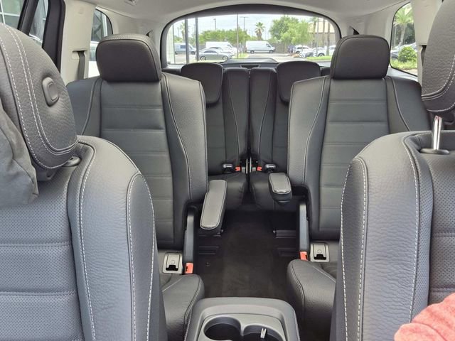 New 2025 Mercedes-Benz GLS 450 4MATIC image 17