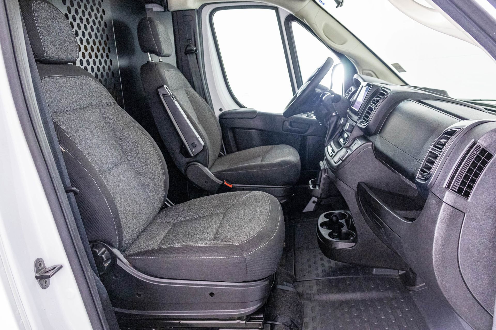 Used 2023 RAM ProMaster 2500 image 35