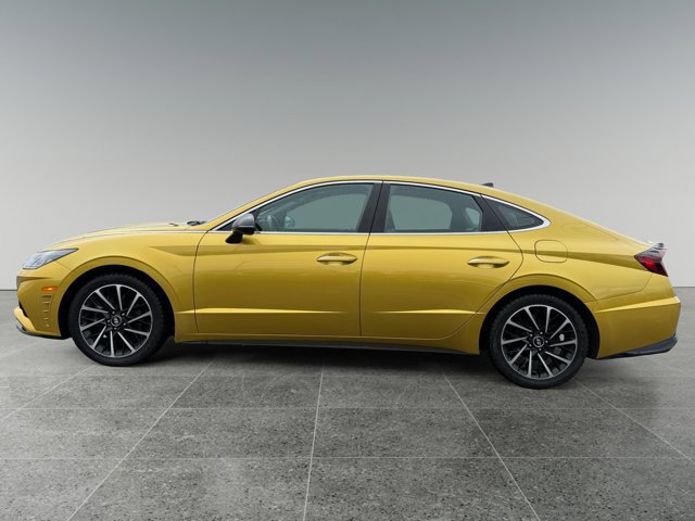 Used 2020 Hyundai Sonata SEL Plus w/ Tech Package image 2