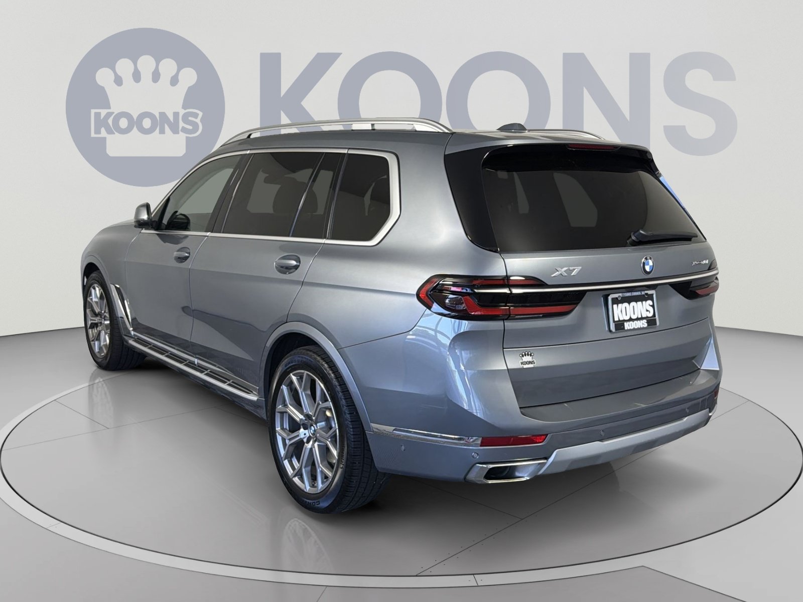 Used 2024 BMW X7 xDrive40i w/ Climate Comfort Package AWD/4WD image 4
