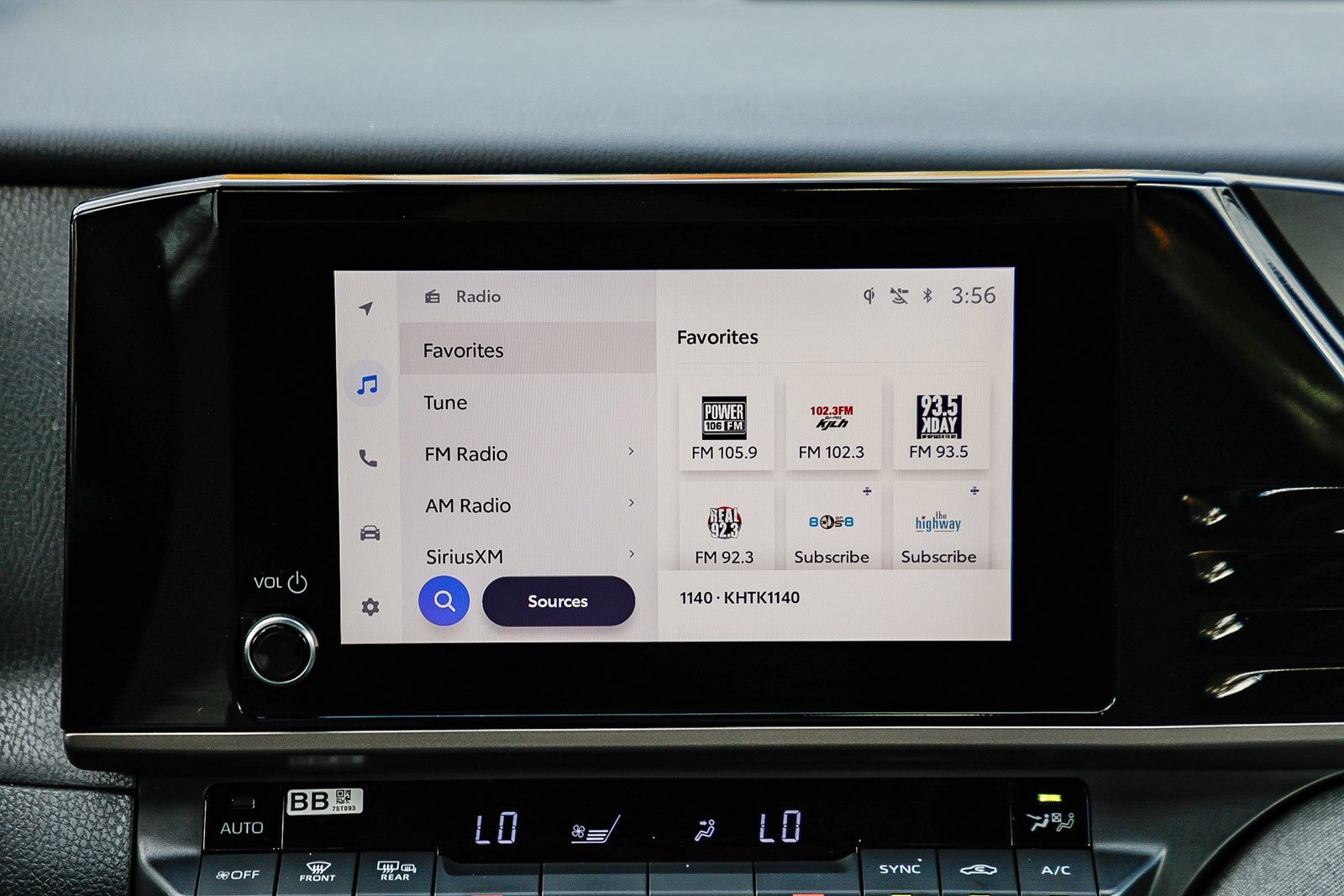 Used 2025 Toyota Camry LE image 12