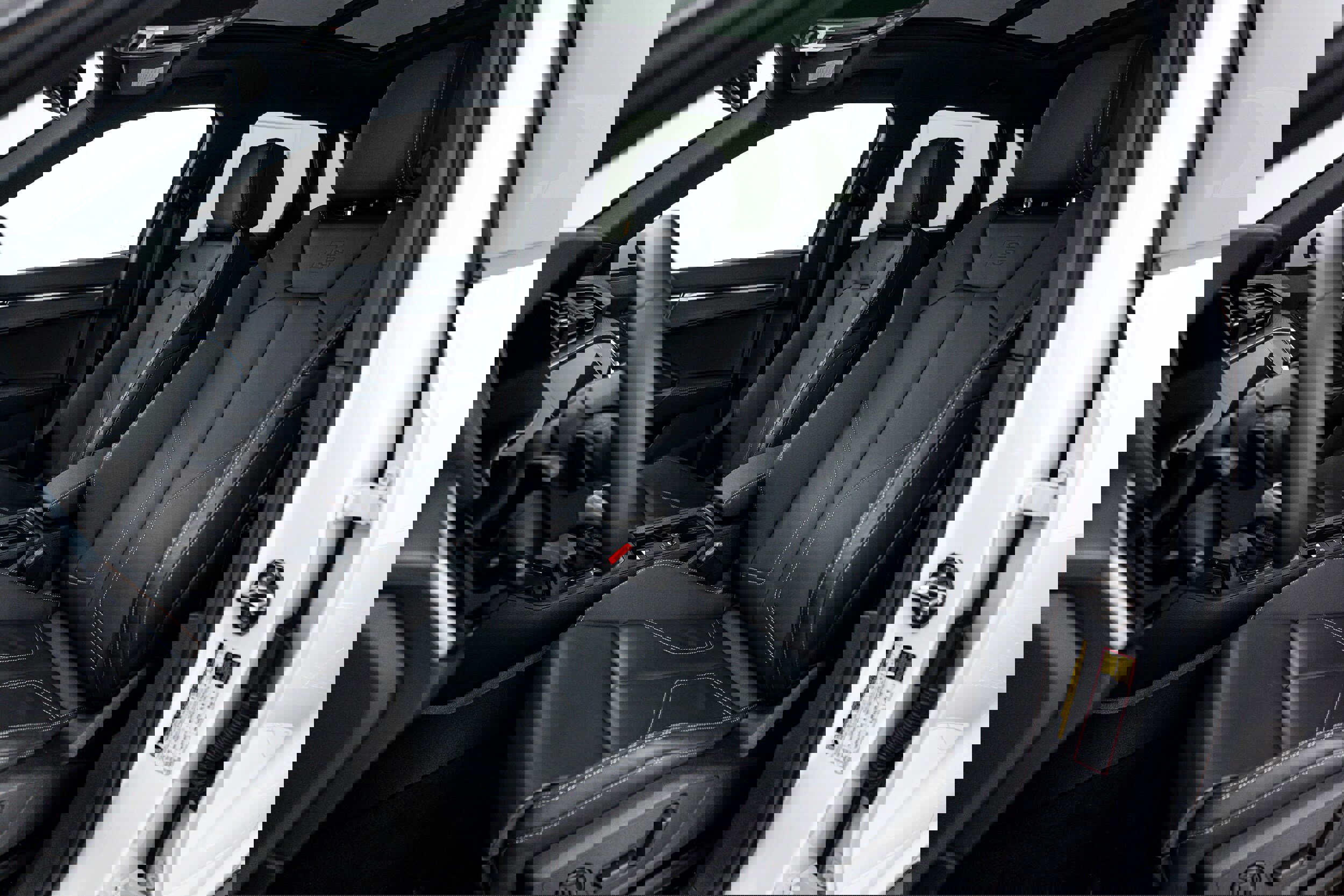 Used 2025 Audi Q3 2.0T Premium w/ Convenience Package image 14