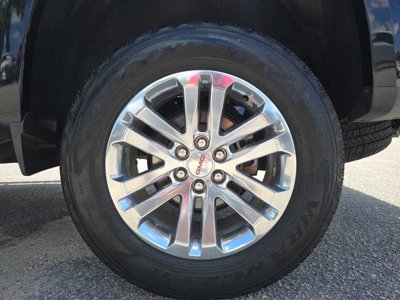 Used 2015 GMC Canyon SLT w/ Driver Alert Package AWD/4WD image 32