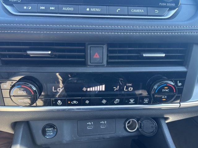 Used 2024 Nissan Rogue SV w/ SV Premium Package image 19