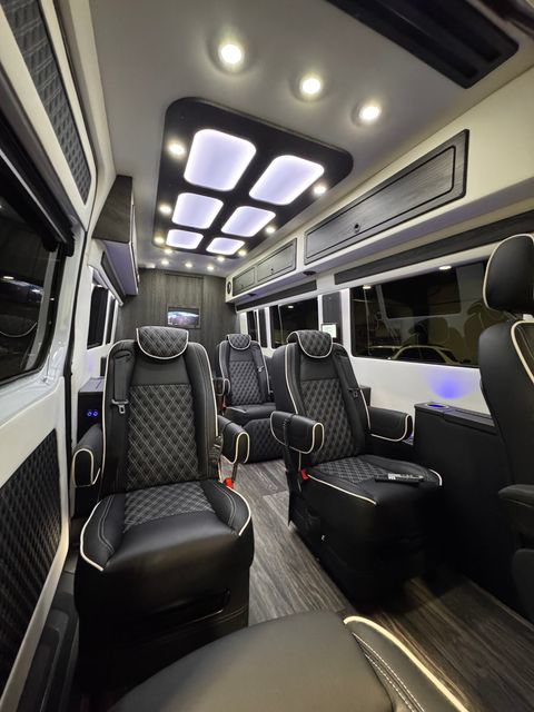 New 2025 Mercedes-Benz Sprinter 3500 image 8