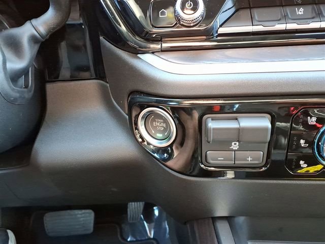 New 2026 GMC Sierra 2500 SLT w/ SLT Convenience Package image 17